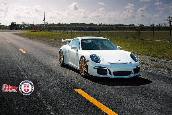 Фото дисков HRE P106 Глянцевое золото на Porsche 911 VII