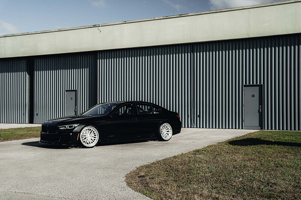 BMW G01 740i M Sport