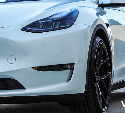 Фото дисков Vossen HF-5 на Tesla Model Y