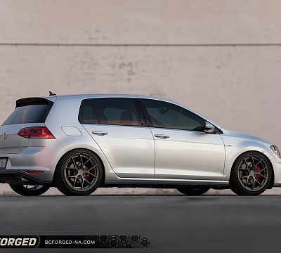 Фото дисков BC Forged KL01 на Volkswagen Golf VII
