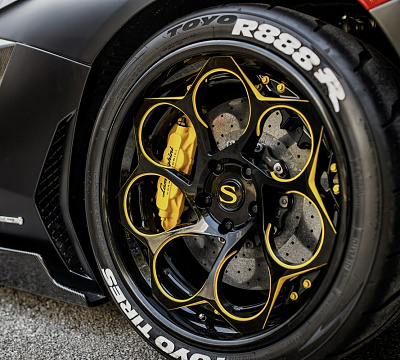 Фото дисков Savini SV69 на Lamborghini Aventador