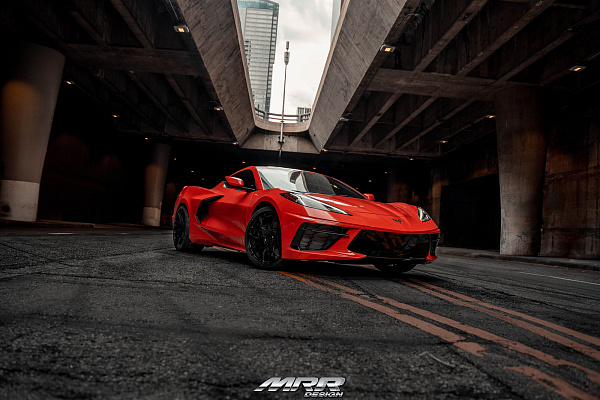 Фото дисков MRR FS01 Черный глянец на Chevrolet Corvette C8