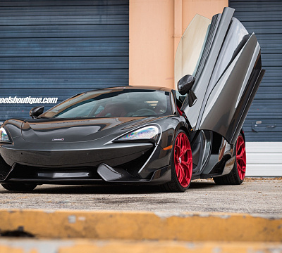 Фото дисков HRE P111SC на McLaren 570S