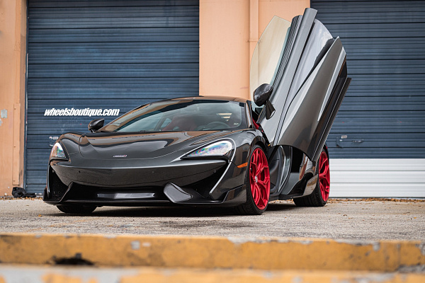 McLaren 570S