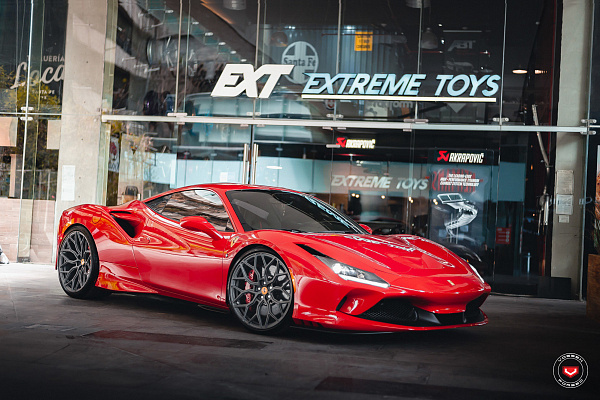Фото дисков Vossen S17-01 Матовый графит на Ferrari F8