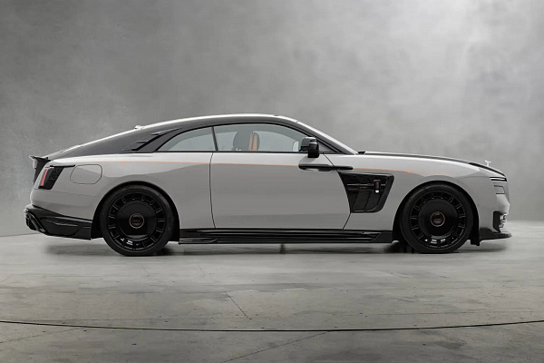 Фото дисков Mansory FD.15 Черный глянец на Rolls-Royce Spectre