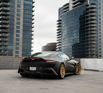 Фото дисков Brixton Forged R11-R на Aston Martin Vantage 4