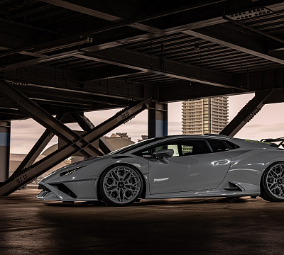 Фото дисков Brixton Forged PF14 R / RS на Lamborghini Huracan