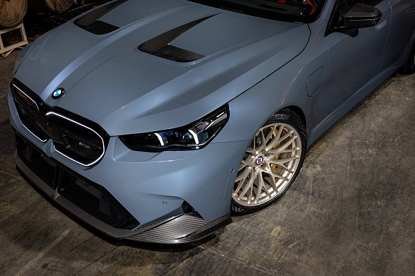 Фото дисков HRE 520M Сатиновая шампань на BMW 5/M5 (G60/G90)