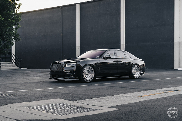 Фото дисков Vossen UV-7 Глянцевый тонированный лак на Rolls-Royce Ghost II