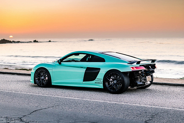 Фото дисков Brixton Forged PF8 Черный глянец на Audi R8 (4S)