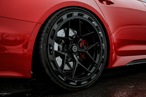 Фото дисков Brixton Forged PF7 Aerotech Черный глянец на Audi A/RS 6 (C8)