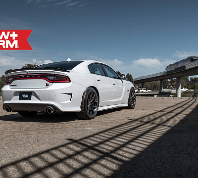 Фото дисков HRE FF10 на Dodge Charger VII