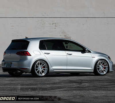 Фото дисков BC Forged HCA382 на Volkswagen Golf VII