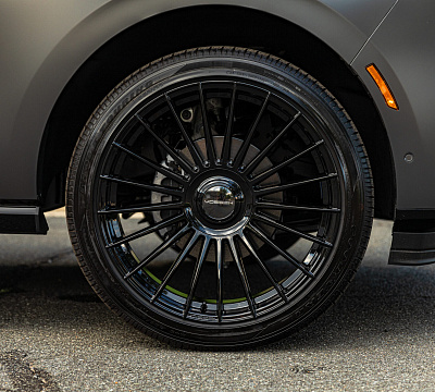 Фото дисков Vossen HF-8 на Lincoln Navigator V