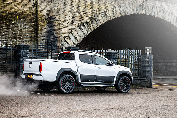 Фото дисков Kahn Kahn RS Черный сатин на Mercedes-Benz X-Class