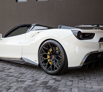 Фото дисков Vossen S17-01 на Ferrari 488
