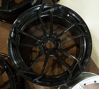 ADV.1 ADV5.3 M.V2 CS