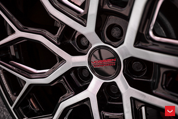 Фото дисков Vossen HF-2 Алмазная проточка на Mercedes-Benz C-Class (W205)