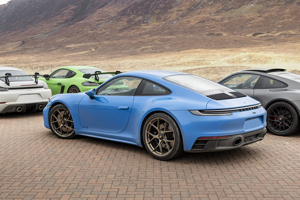 Фото дисков Bola FP2 Сатиновая бронза на Porsche 911 VIII