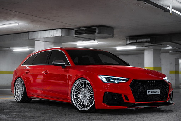 Фото дисков ST Wheels ST3 Полированный лак на Audi A/S/RS 4 (B9)
