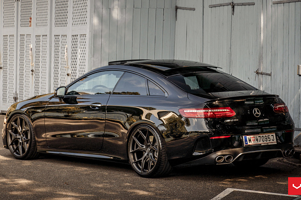 Фото дисков Vossen HF-5 Сатиновый графит на Mercedes-Benz E-Class (W212, S212, C207)