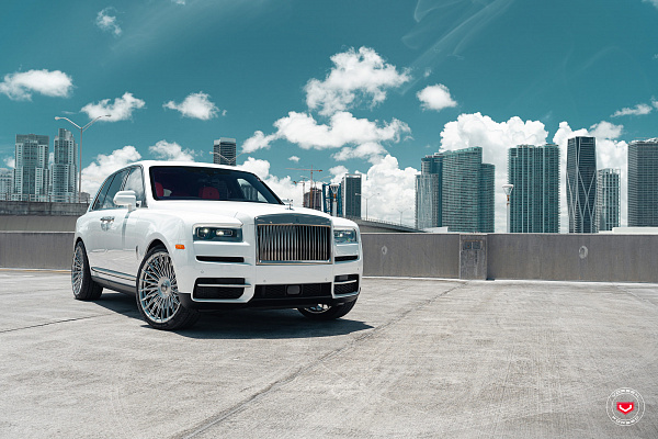 Фото дисков Vossen S17-15T Глянцевый лак на Rolls-Royce Cullinan