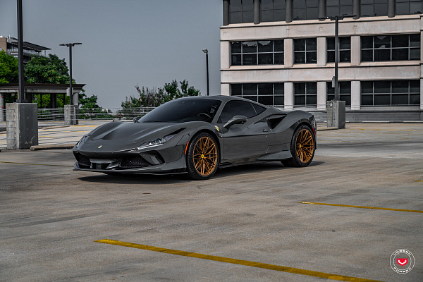 Фото дисков Vossen S21-02 Сатиновая темная медь на Ferrari F8