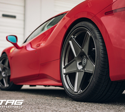 Фото дисков HRE 505M на Ferrari 488