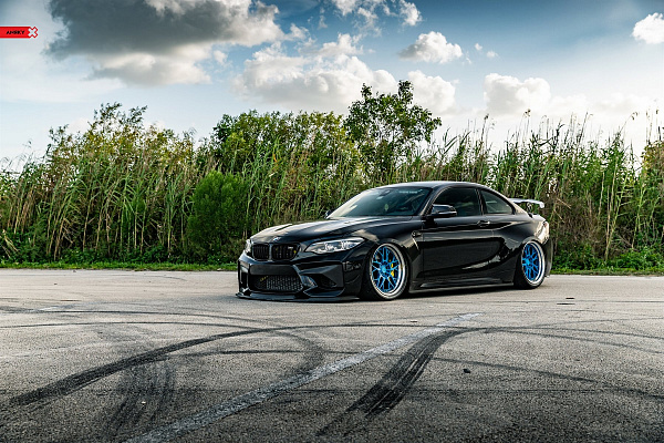 Фото дисков Anrky RS2 Синий глянец на BMW 2/M2 (F22/F87)