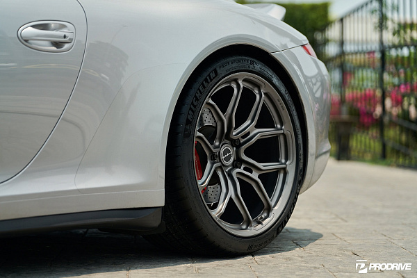 Фото дисков Brixton Forged CM5-R Глянцевый темный лак на Porsche 911 VII