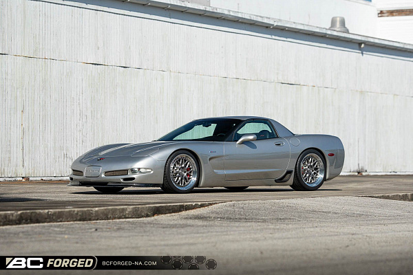 Фото дисков BC Forged LE81 // MLE81 Глянцевый тонированный лак на Chevrolet Corvette C5