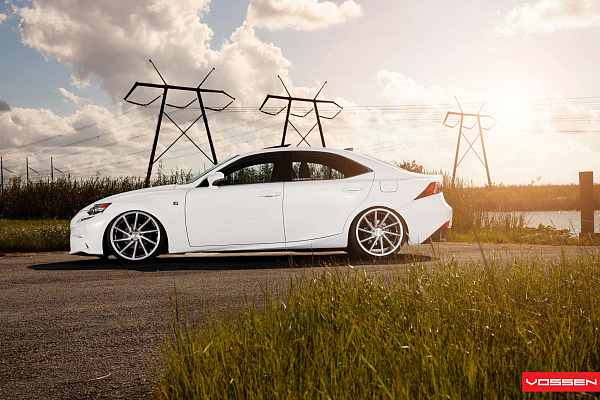 Фото дисков Vossen CVT Серебро на Lexus IS II