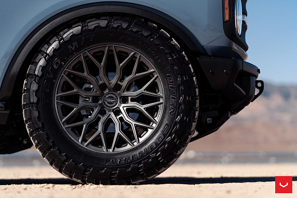 Фото дисков Vossen HF6-3 Матовый графит на Ford Bronco