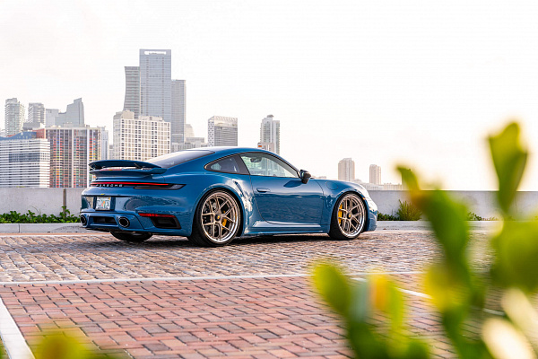 Фото дисков HRE S101SC Сатиновая шампань на Porsche 911 VIII