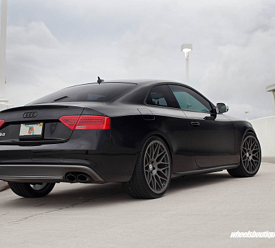 Фото дисков HRE 300M на Audi A/S/RS 5 (8T)