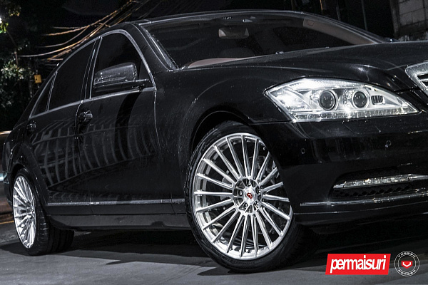 Фото дисков Vossen S17-04 Глянцевый лак на Mercedes-Benz S-Class (W221)
