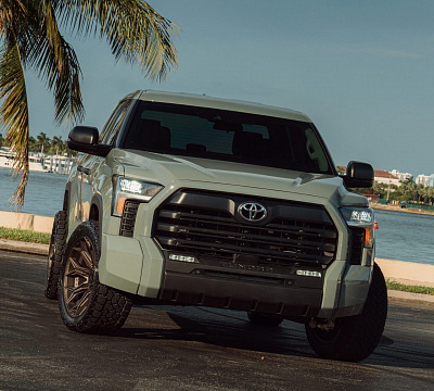 Фото дисков 4PLAY 4P83 на Toyota Tundra III