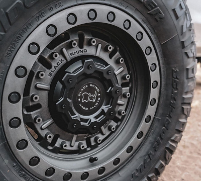 Фото дисков Black Rhino ABRAMS на Jeep Gladiator II (JT)