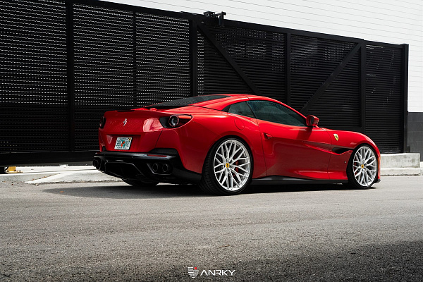Фото дисков Anrky AN10 Глянцевый лак на Ferrari Portofino