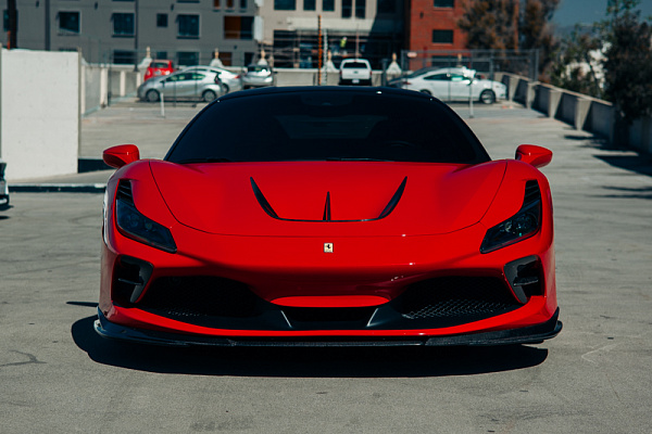 Фото дисков Brixton Forged R11-RS Глянцевое золото на Ferrari F8