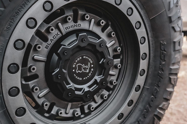 Фото дисков Black Rhino ABRAMS Матовый графит на Jeep Gladiator II (JT)