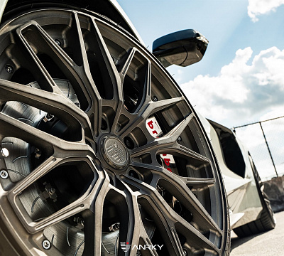 Фото дисков Anrky RS1.2 на Chevrolet Corvette C8