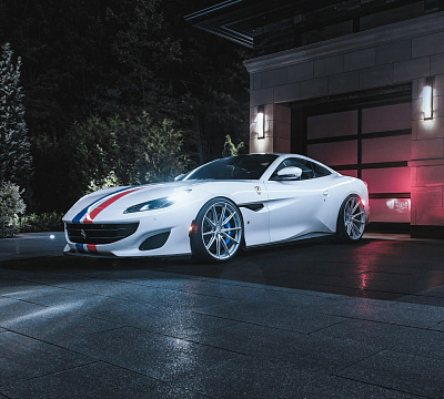 Фото дисков HRE P104SC на Ferrari Portofino