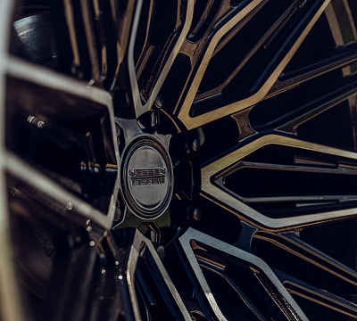 Фото дисков Vossen HF6-5 на Chevrolet Silverado IV