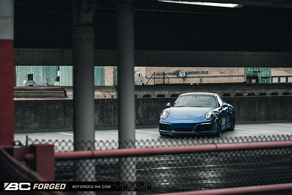 Фото дисков BC Forged HCA162 Глянцевый темный лак на Porsche 911 VII