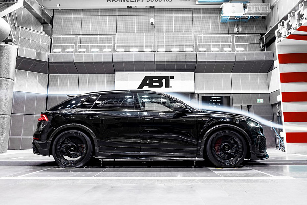 Фото дисков ABT Sportfelge EV1 RS Черный глянец на Audi Q8