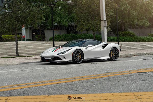 Фото дисков Anrky AN11 Алмазная проточка на Ferrari F8