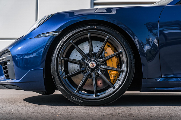Фото дисков Brixton Forged R11-R Глянцевый темный лак на Porsche 911 VIII