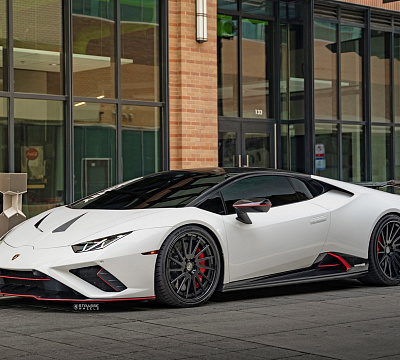 Фото дисков Strasse Wheels SV15T Deep Concave FS на Lamborghini Huracan